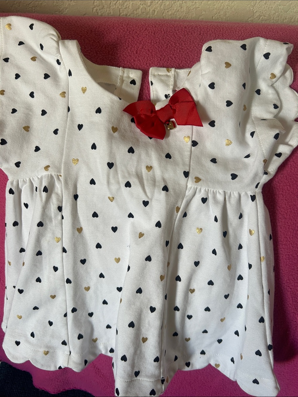 Isaac Mizrahi White Dress with Black and Gold Heart Print and Red Bow